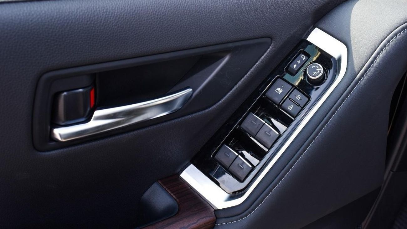 Toyota Land Cruiser TOYOTA LC300 4.0L HI GXR 2024 MODEL GCC SPEC