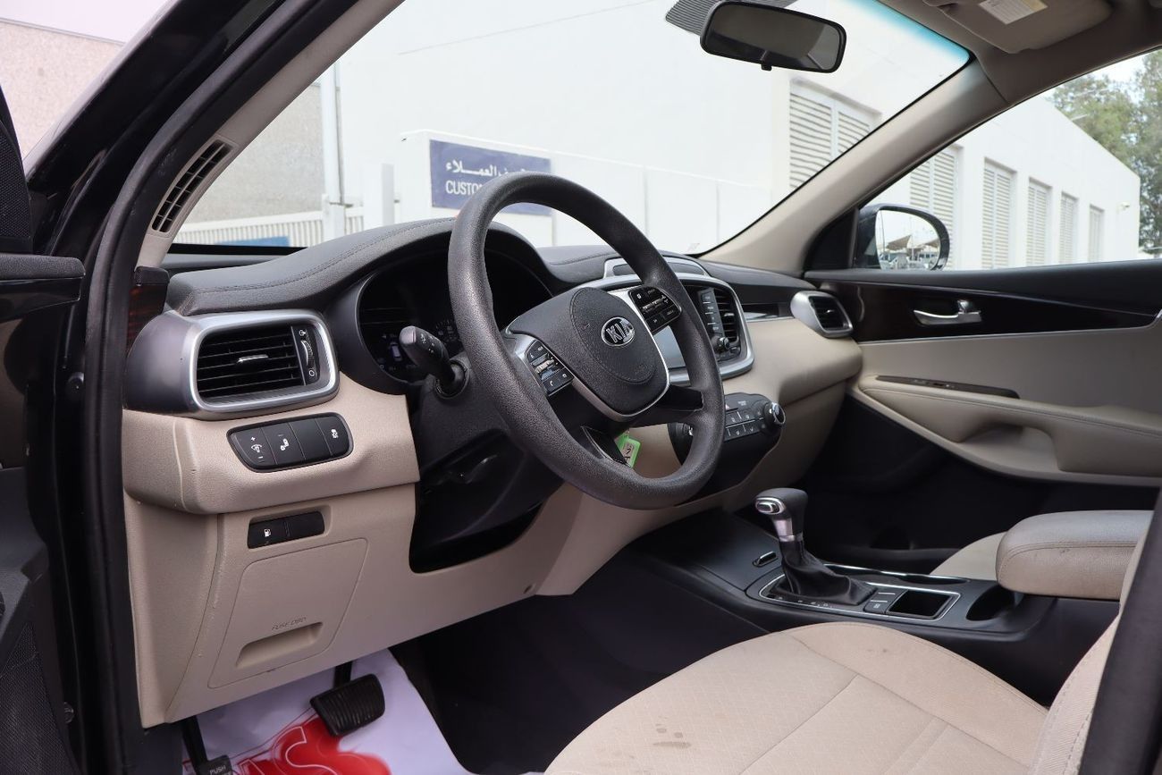 Kia Sorento Base 2.4L FWD