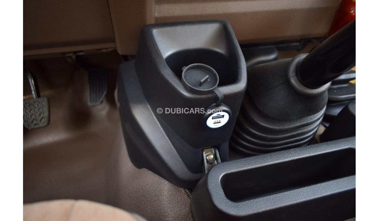 Toyota Land Cruiser 70 71 SHORT WHEEL BASE XTREME V6 4.0L PETROL 5 SEAT MANUAL TRANSMISSION