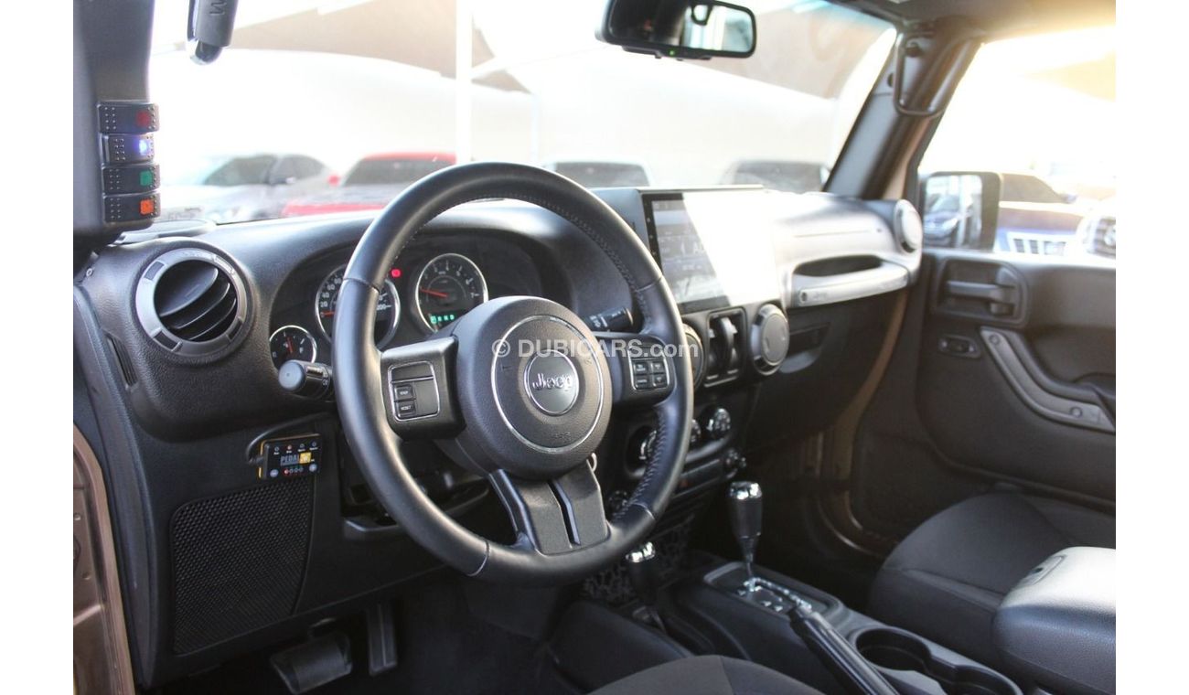 جيب رانجلر صحارى