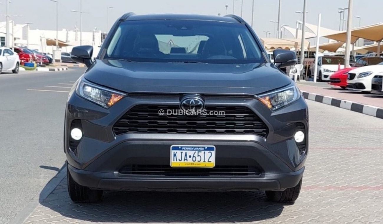 Toyota RAV4 EX Very clean car