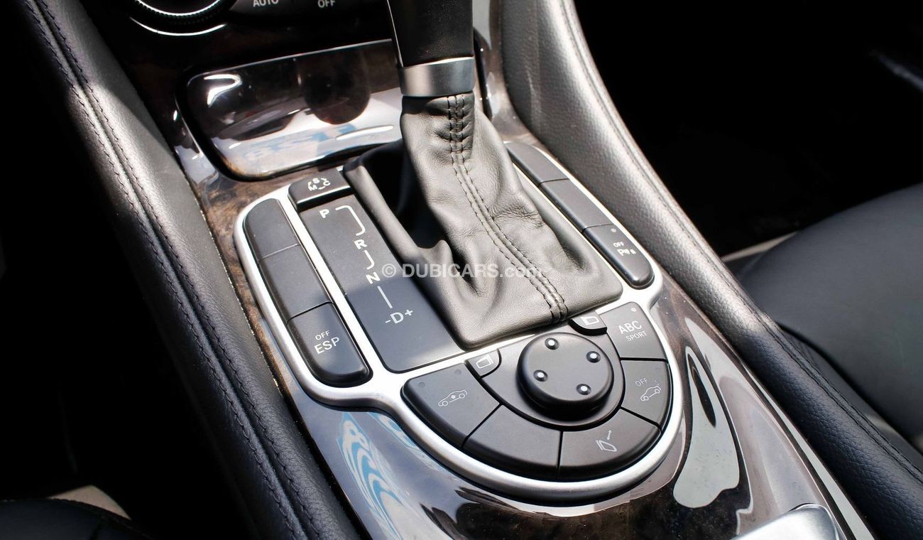 Mercedes-Benz SL 550 CONVERTIBLE