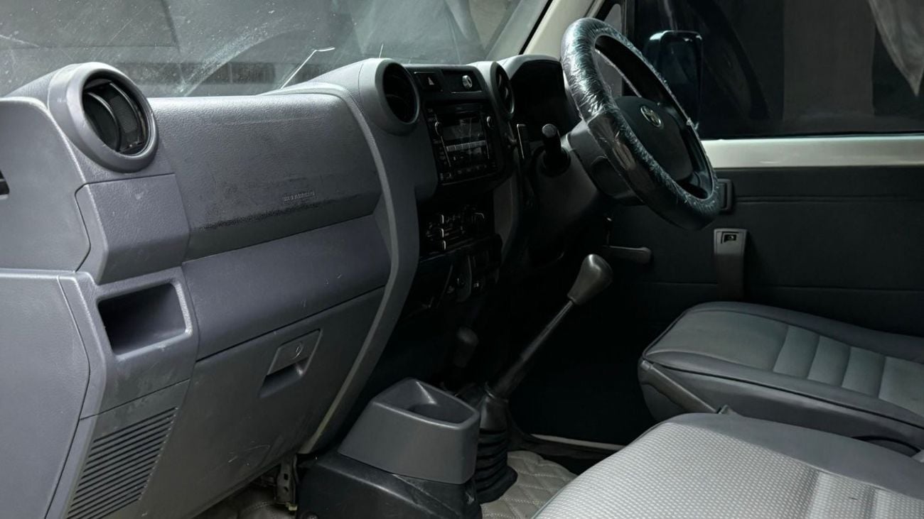 تويوتا لاند كروزر 70 TOYOTA LAND CRUISER  HARDTOP 3 DOORS (RHD) Diesel 2010