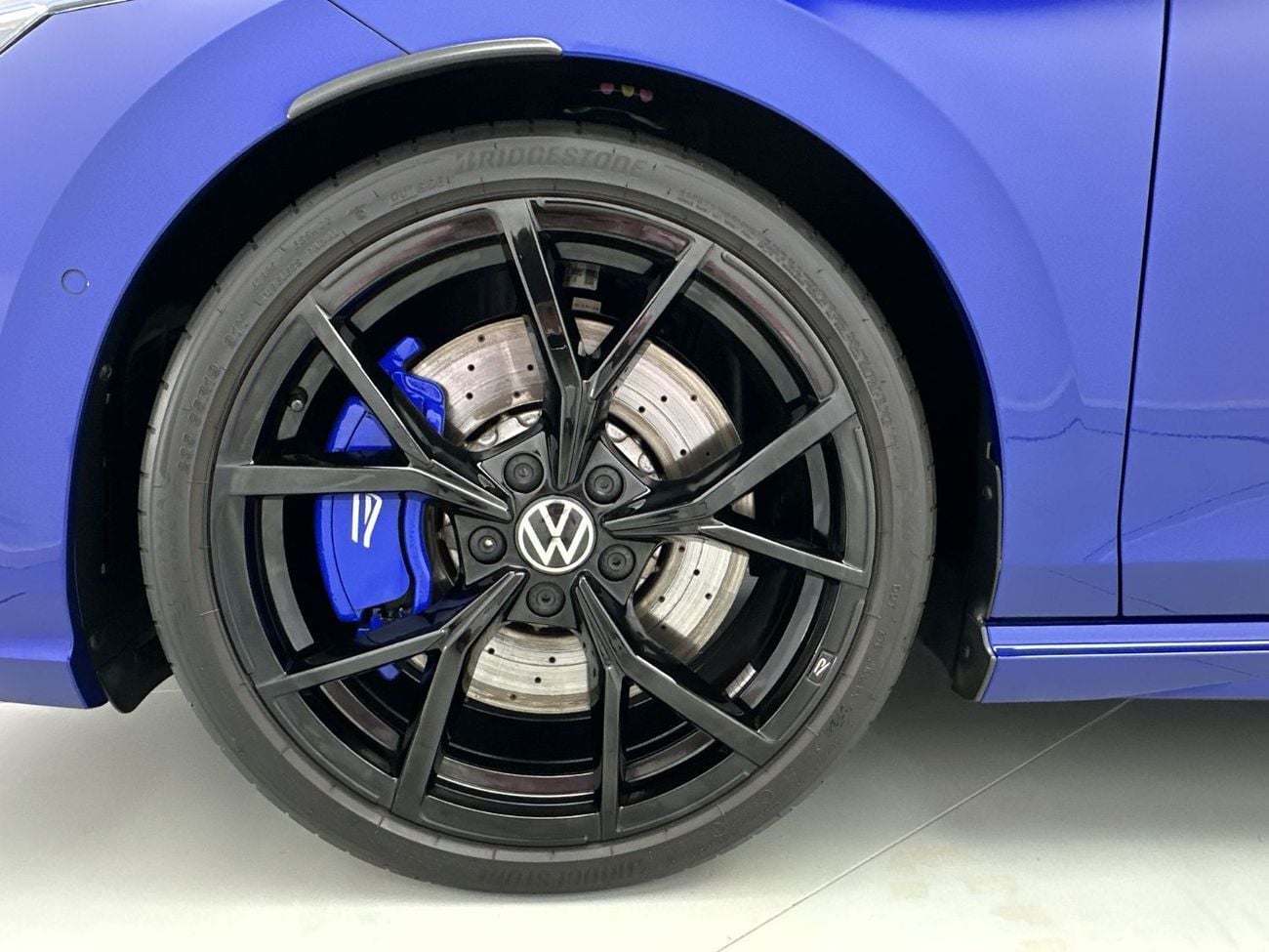 Volkswagen Golf R Base 2.0T Golf R (Ref#93835) / WAS 189,900 AED - NOW 181,900 AED