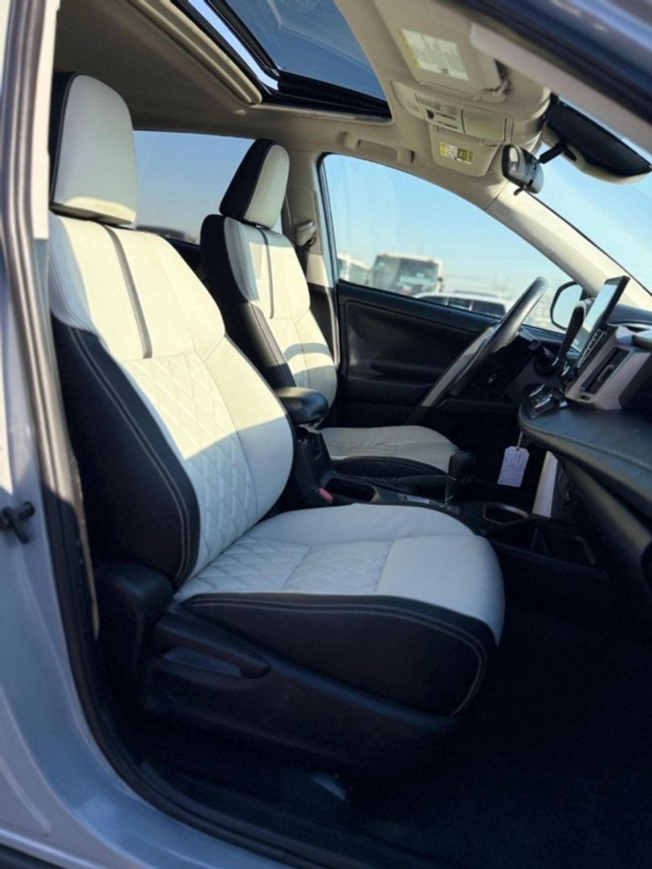 Toyota RAV4 Adventure sunroof,leather,