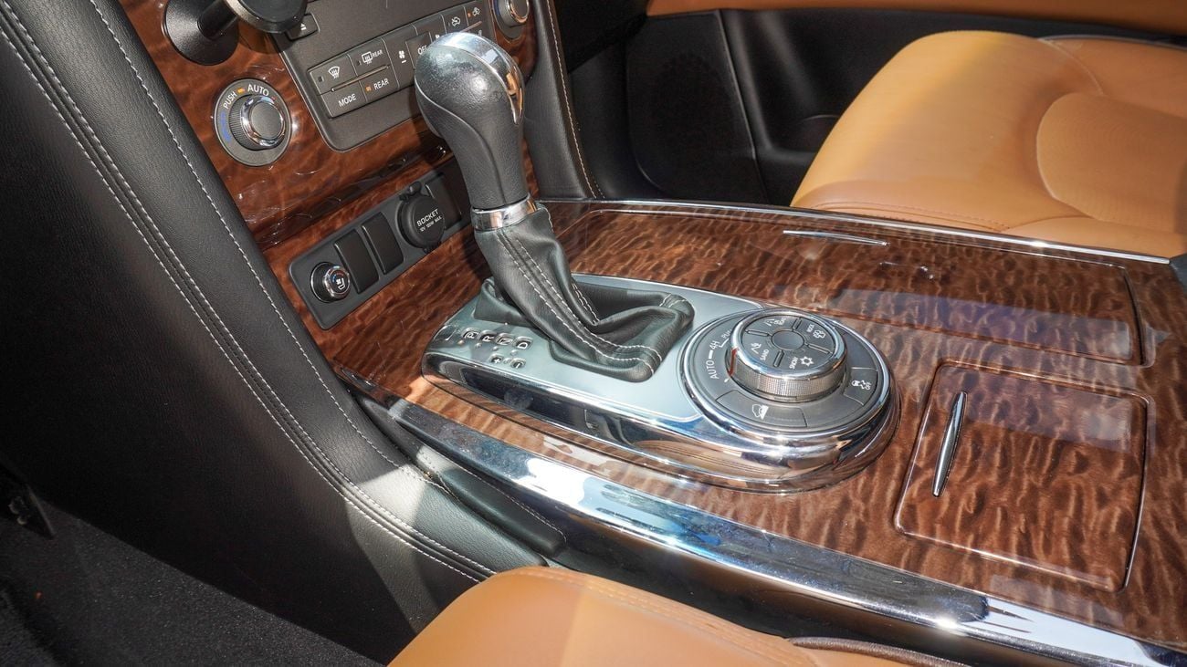 Nissan Patrol LE PLATINUM