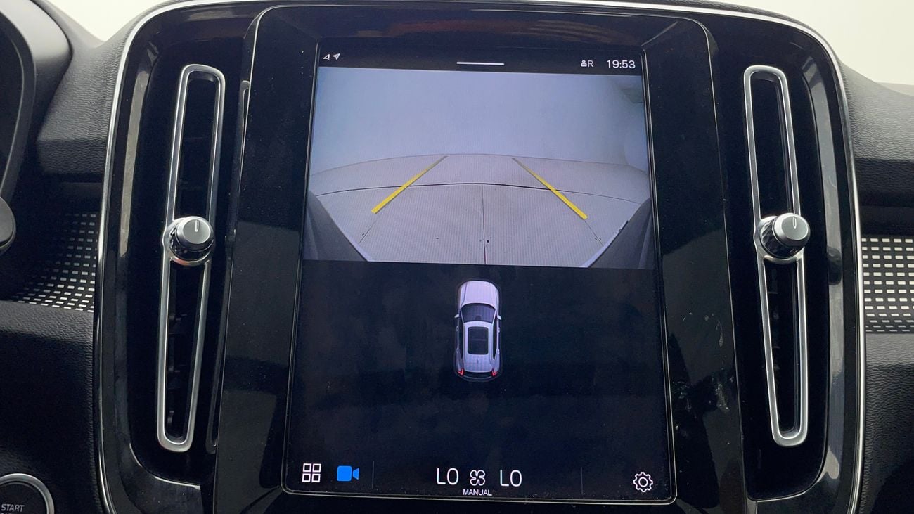 Volvo XC40 B4 ULTIMATE DARK 2 | Zero Down Payment | Home Test Drive