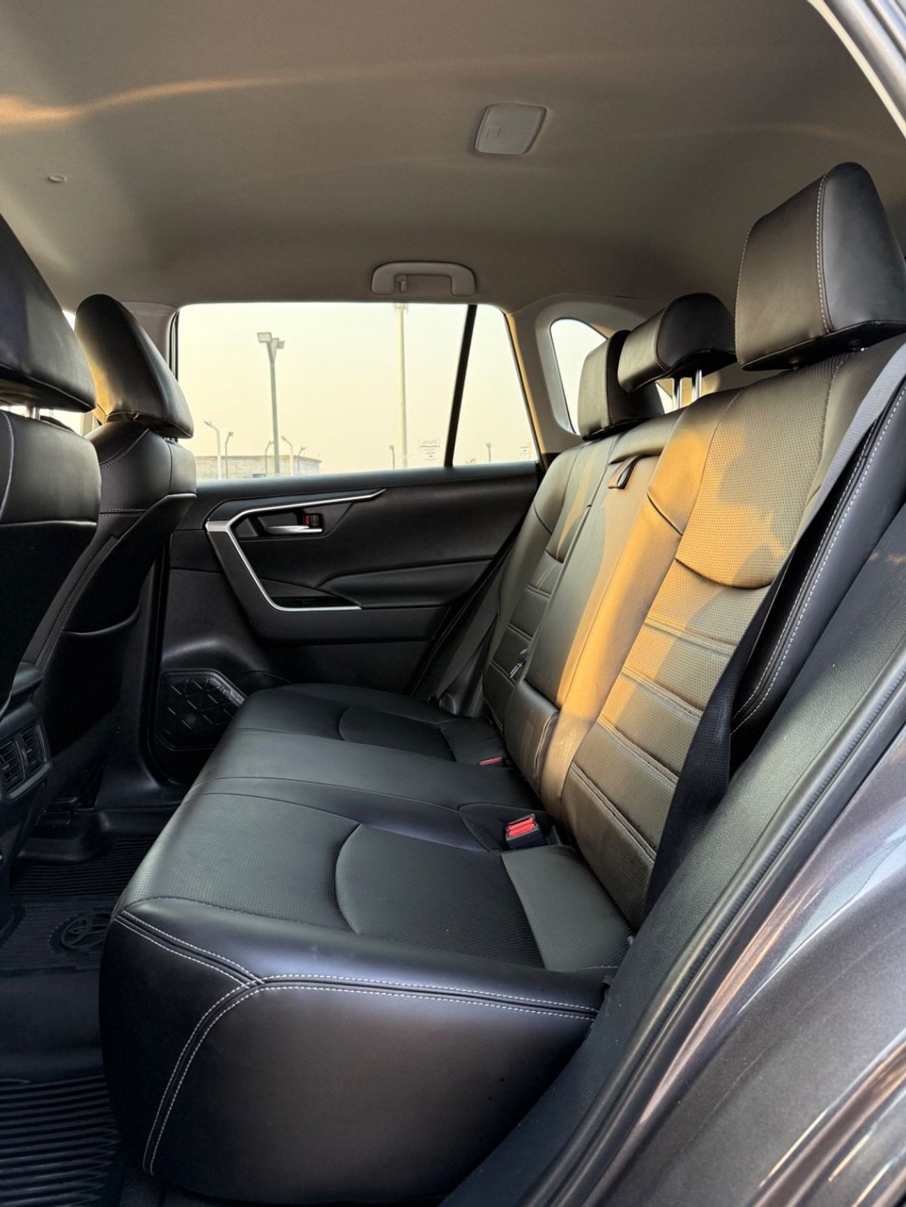 Toyota RAV4 2022 TOYOTA RAV4 XLE 4x4 FULL OPTIONS IMPORTED FROM USA