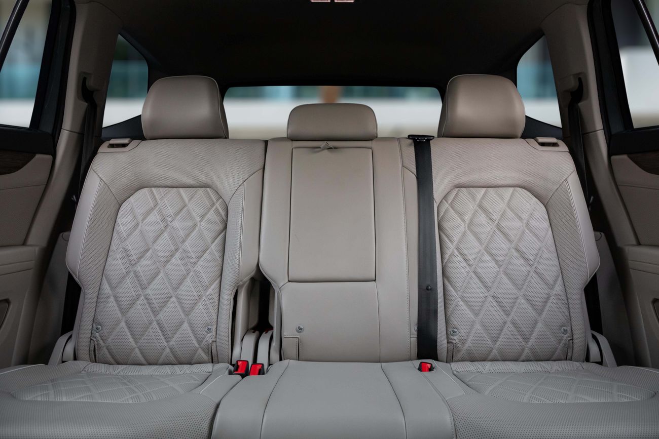 فولكس واجن تيرامونت Teramont R-Line | 3,388 P.M | 0% Downpayment | VW Warranty til Dec 2027!