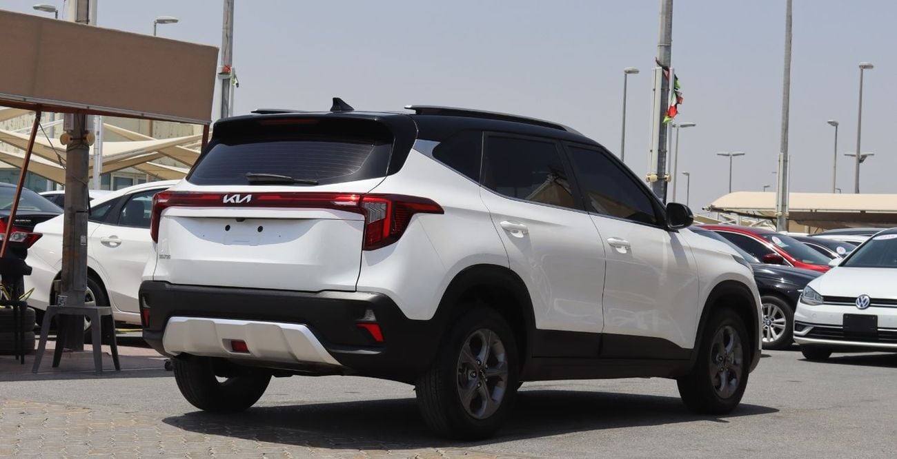 كيا سيلتوس كيا سيلتوس 2024 - خليجى - بمحرك 1.6L بدون حوادث - بحاله ممتازه من الداخل والخارج