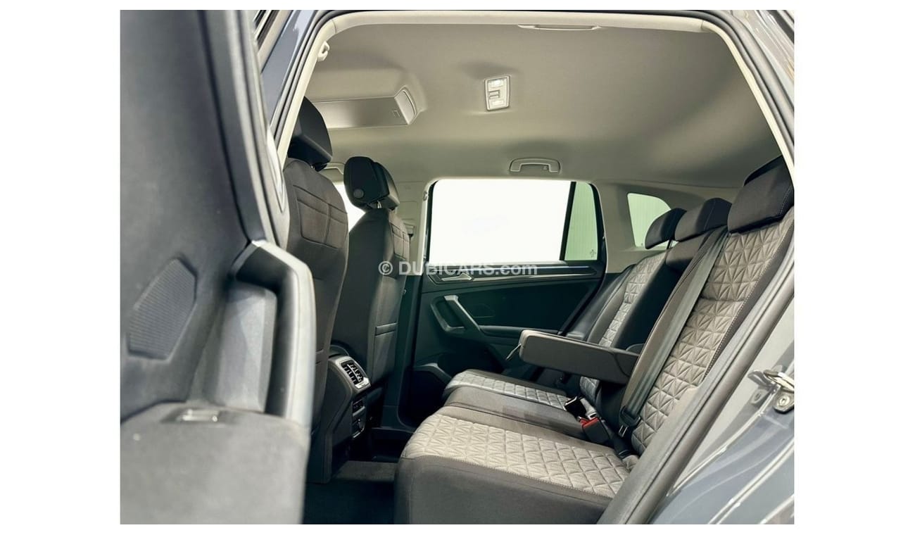 Volkswagen Tiguan 2023 Volkswagen Tiguan SE 4Motion, June 2026 Volkswagen Warranty, Very Low Kms, GCC