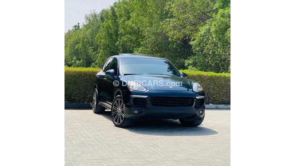 Used Porsche Cayenne Std Good condition car GCC 2016 for sale in Dubai