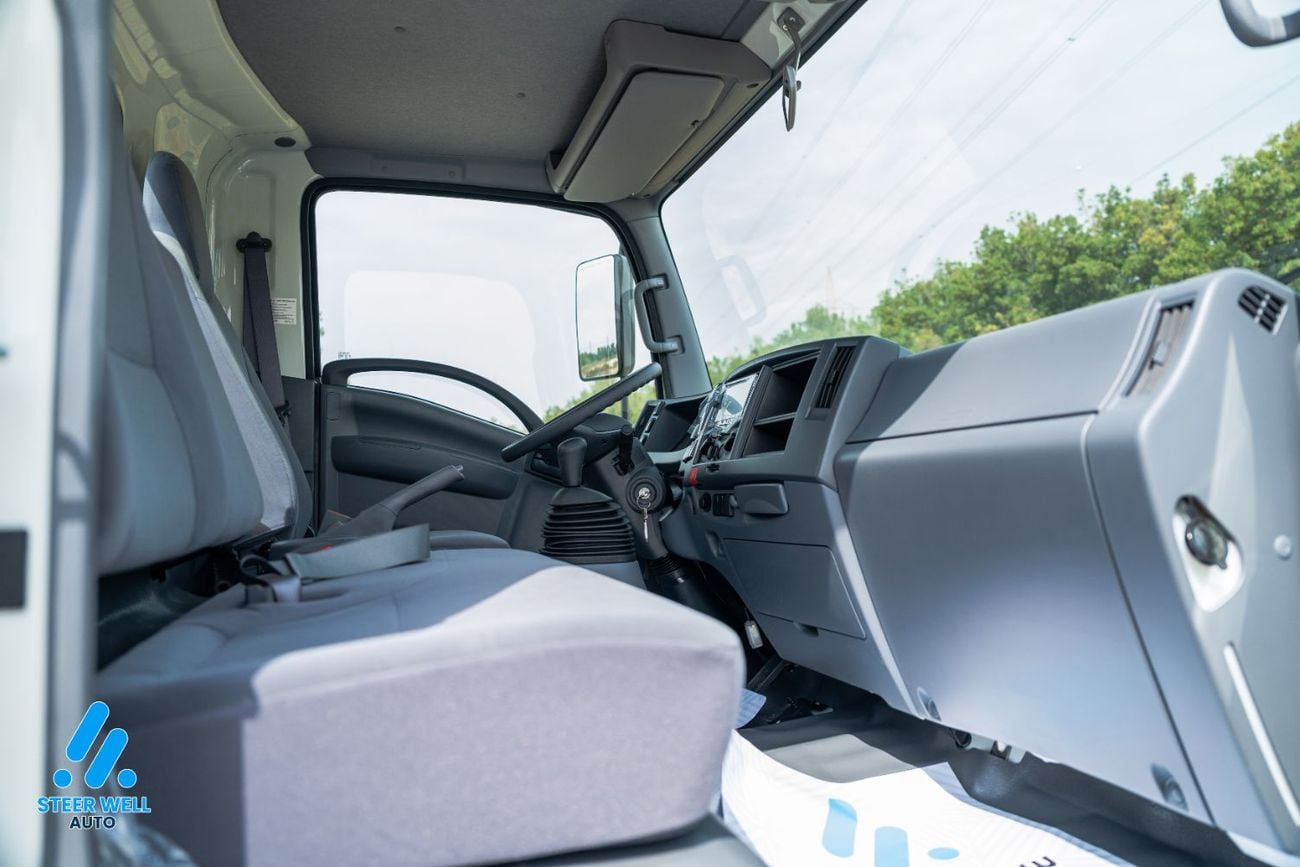 Isuzu NQR 2025 Bare Chassis | GCC Specs | 0 KM |7 Ton | Brand New Condition