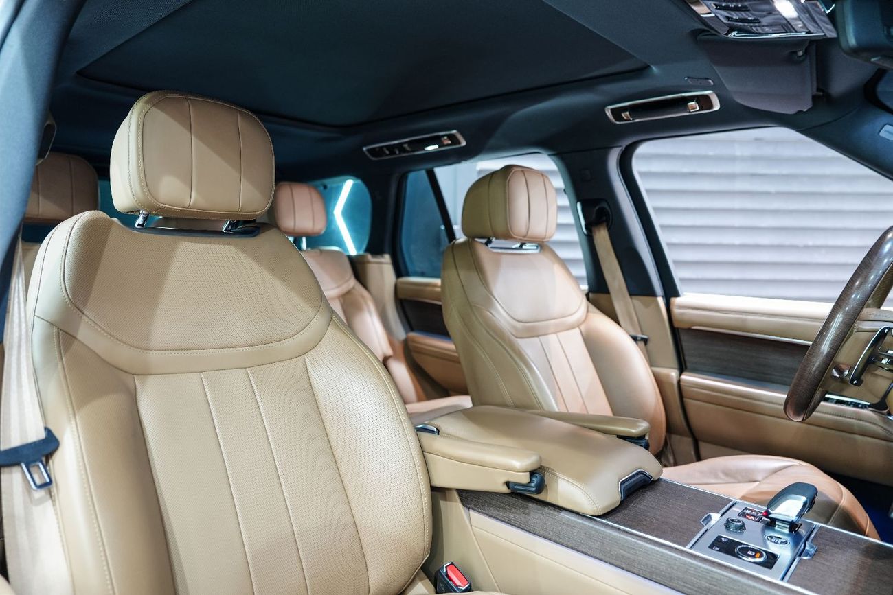 Land Rover Range Rover HSE P530 4.4L Vogue, Fixed Side Steps, Panoramic Roof, Dealer Warranty Till 09/04/2028!!