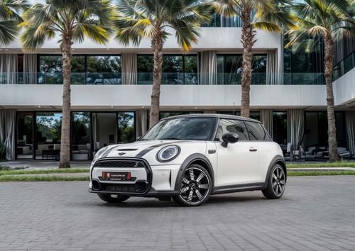 Mini Cooper Cooper S | 1,763 P.M | 0% Downpayment | LOW KMS | WARRANTY