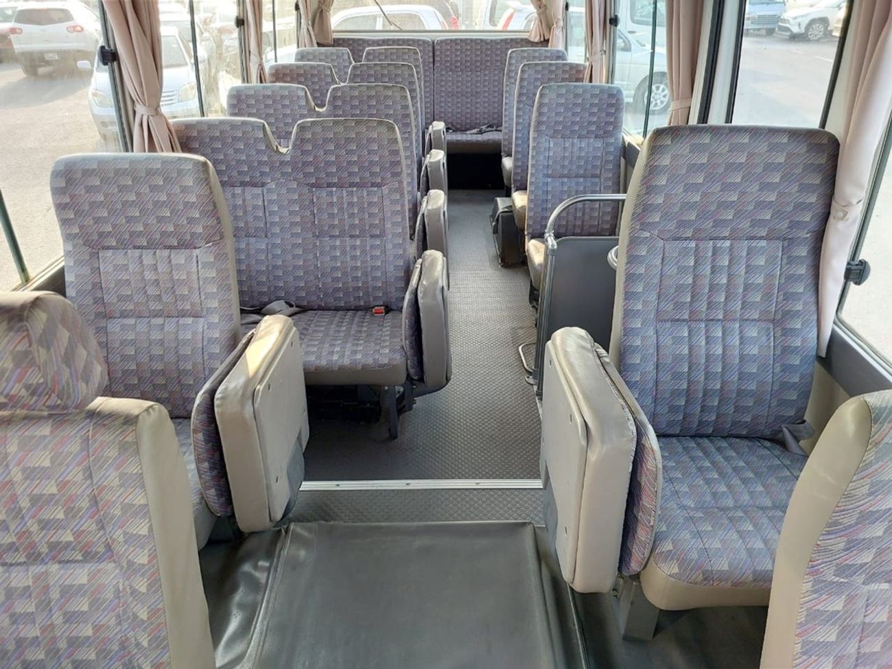 Isuzu Journey ISUZU JOURNEY BUS RHD 2000 MODEL 4.1 L DIESEL MANUAL(PM00136)