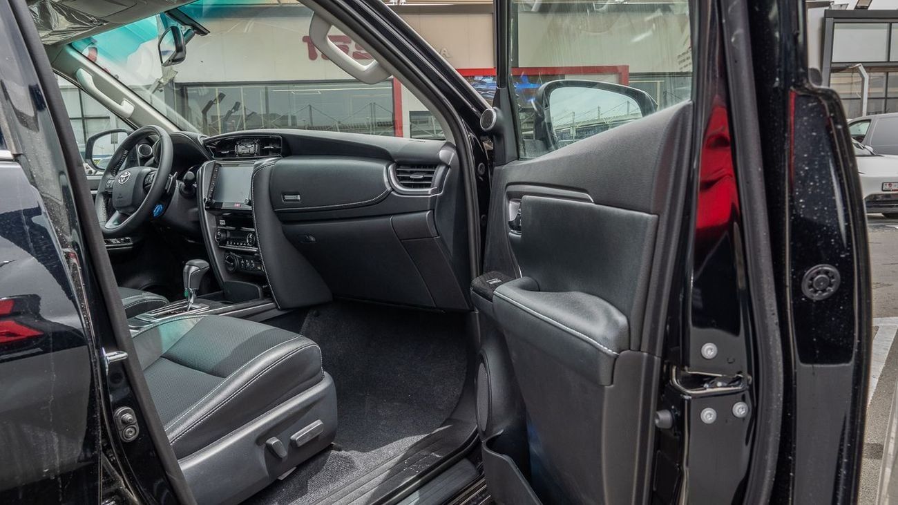 تويوتا فورتونر GXR TOYOTA FORTUNER 4.0 HIGH 2026YM