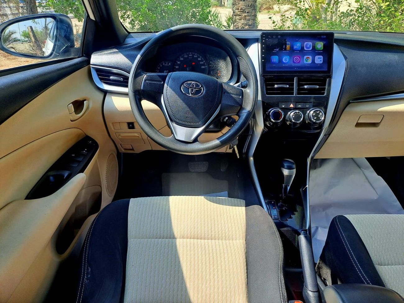 Toyota Yaris Mid 1.3L hatchback 492-MONTHLY | GCC | CRUISE | CAMERA | GPS | ACCIDENT FREE