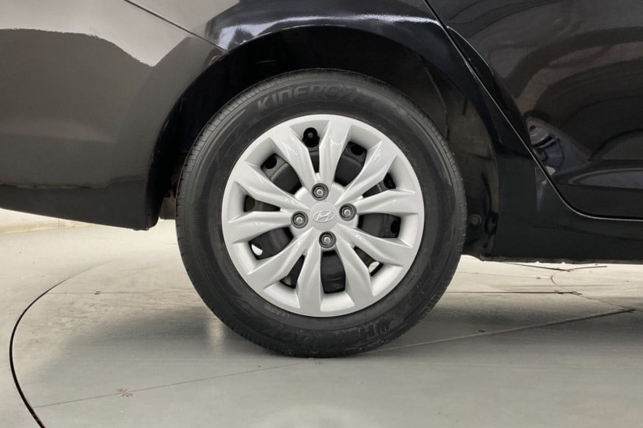 هيونداي أكسنت Smart / GL | عرض العيد الحصري | خالية من أضرار الفيضانات