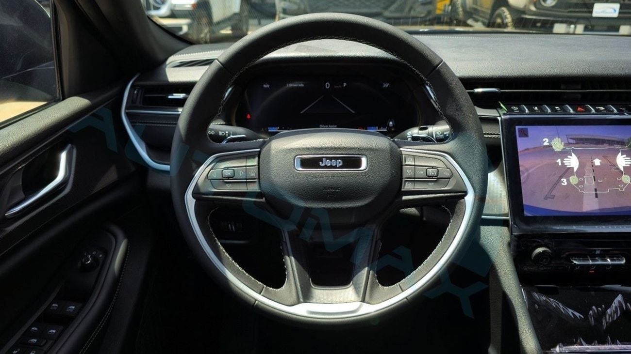 Jeep Grand Cherokee LAREDO 2024 4WD GCC With 4 Years Or 100,000 Km Warranty @Official Dealer