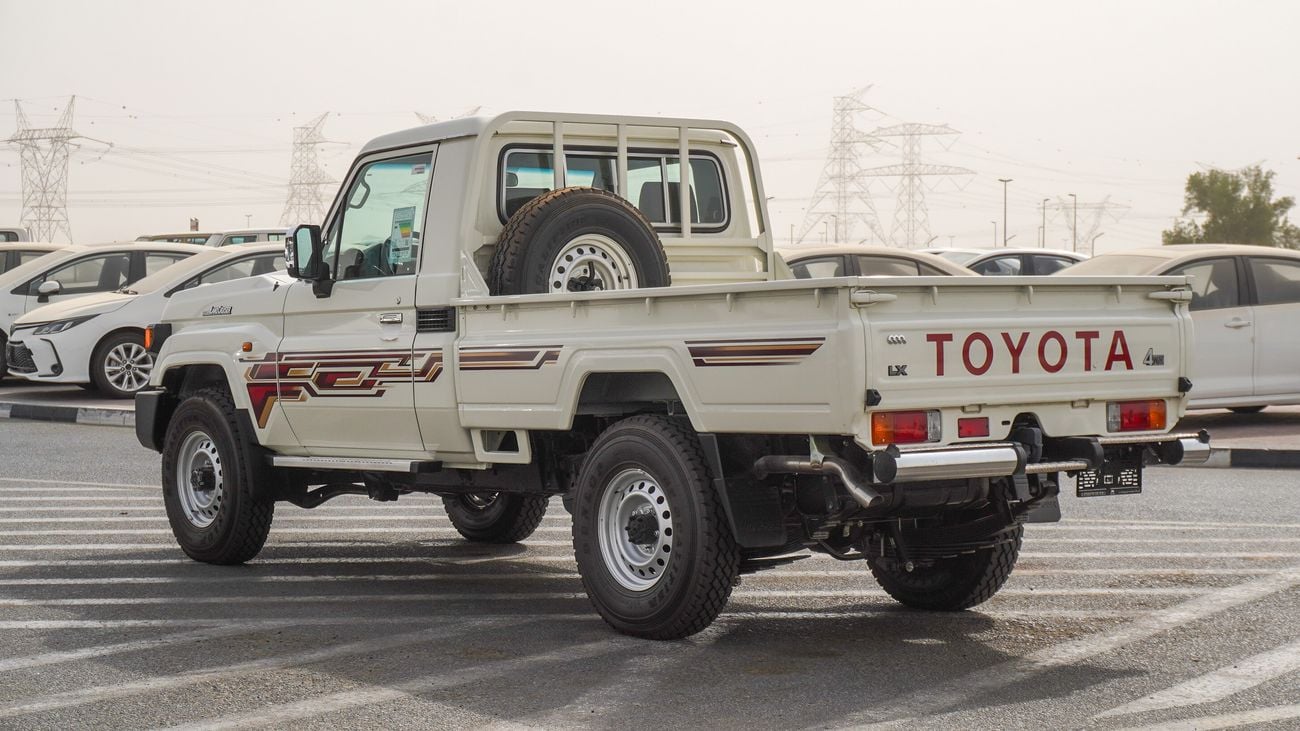 Toyota Land Cruiser Pick Up 4.0L V6 Single Cabin M/T