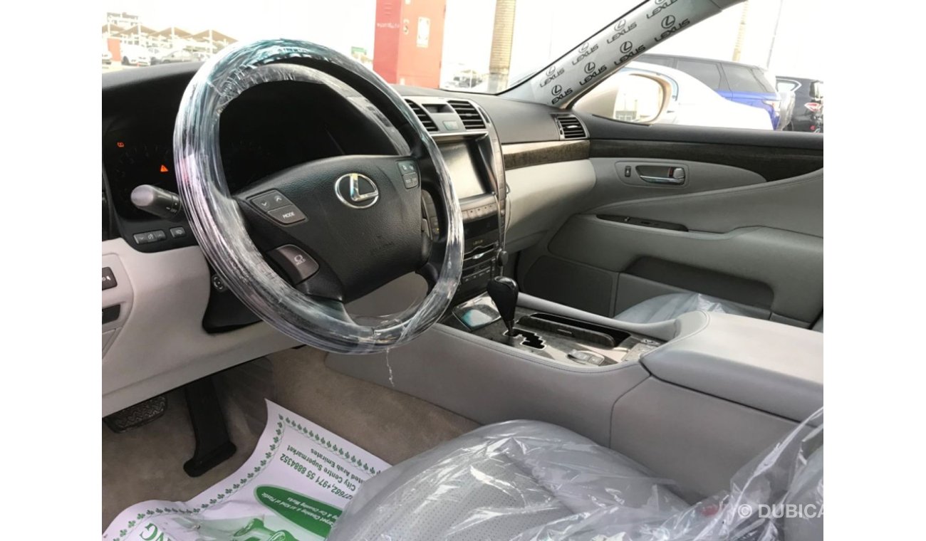 Lexus LS460 للبيع 460  خليجي موديل 2008 فل بدون حوادث