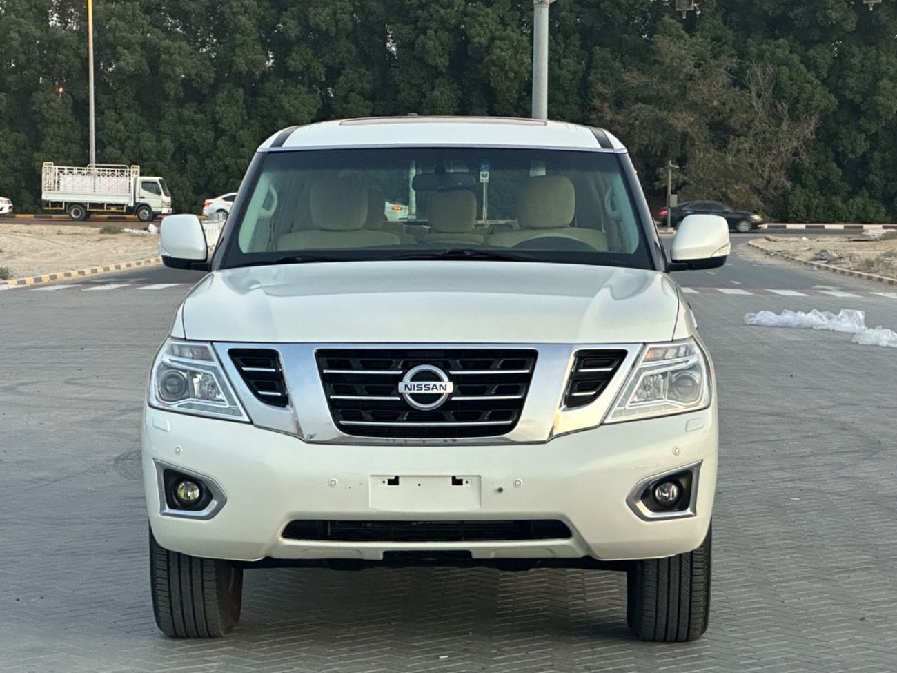 Nissan Patrol SE 4.0L MODEL 2017 GCC CAR PERFECT CONDITION INSIDE AND OUTSIDE FULL OPTION