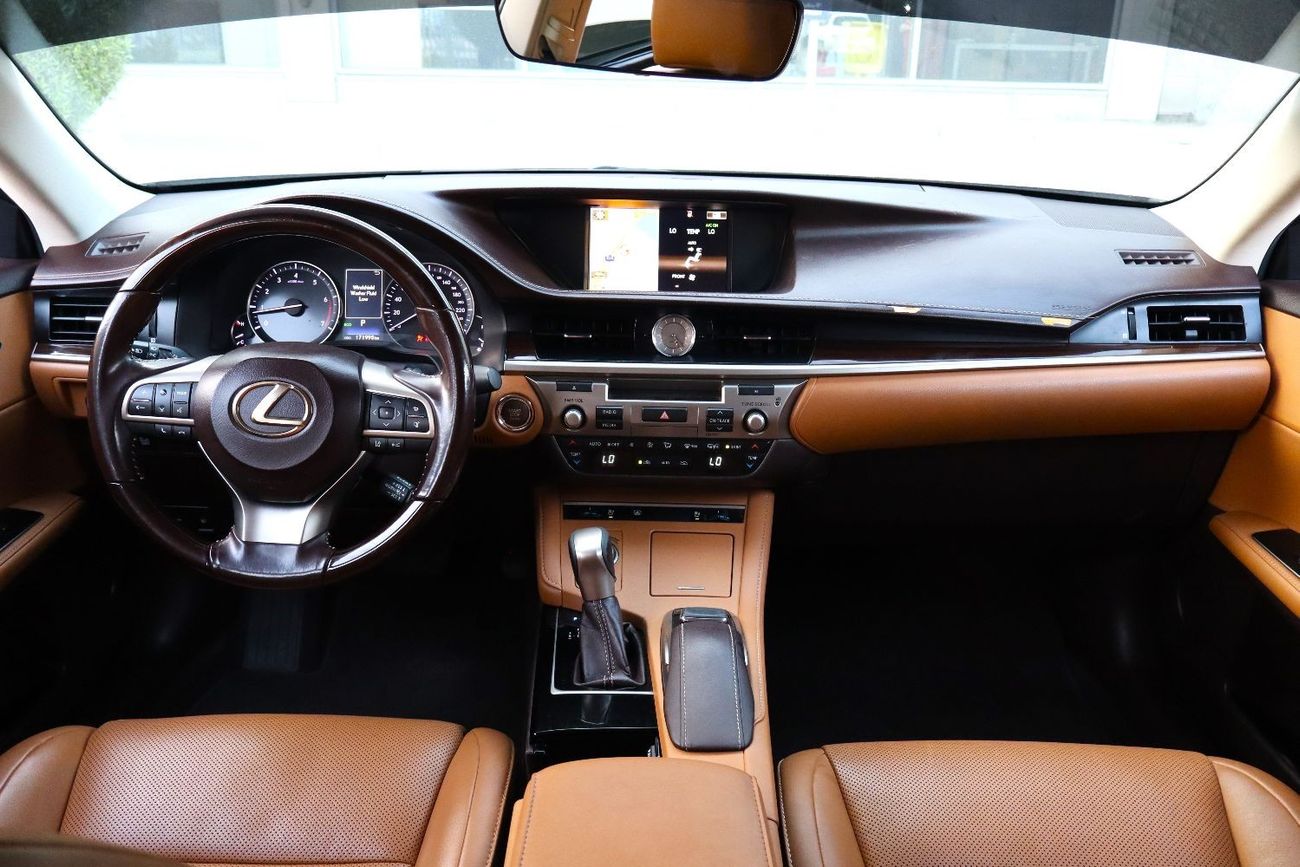 لكزس ES 250 Platinum 2.5L