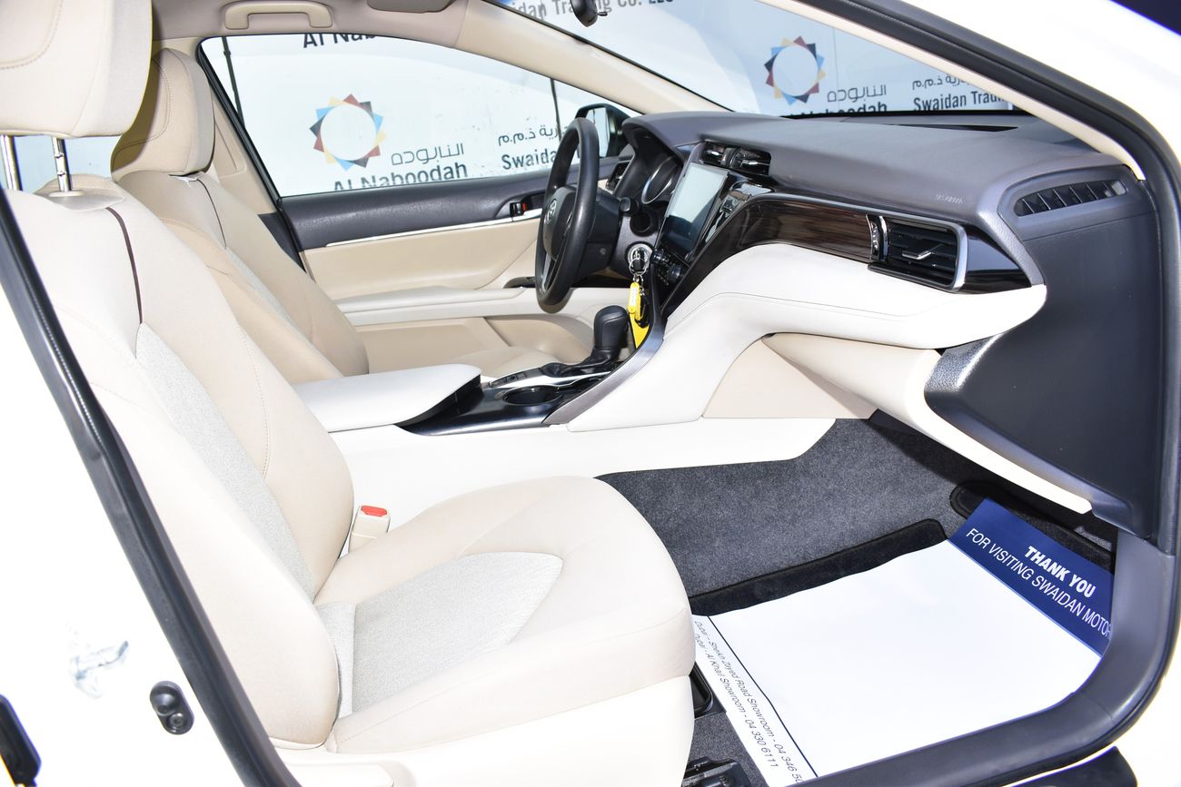 Toyota Camry AED 1119 PM | 2.5L LE GCC DEALER WARRANTY