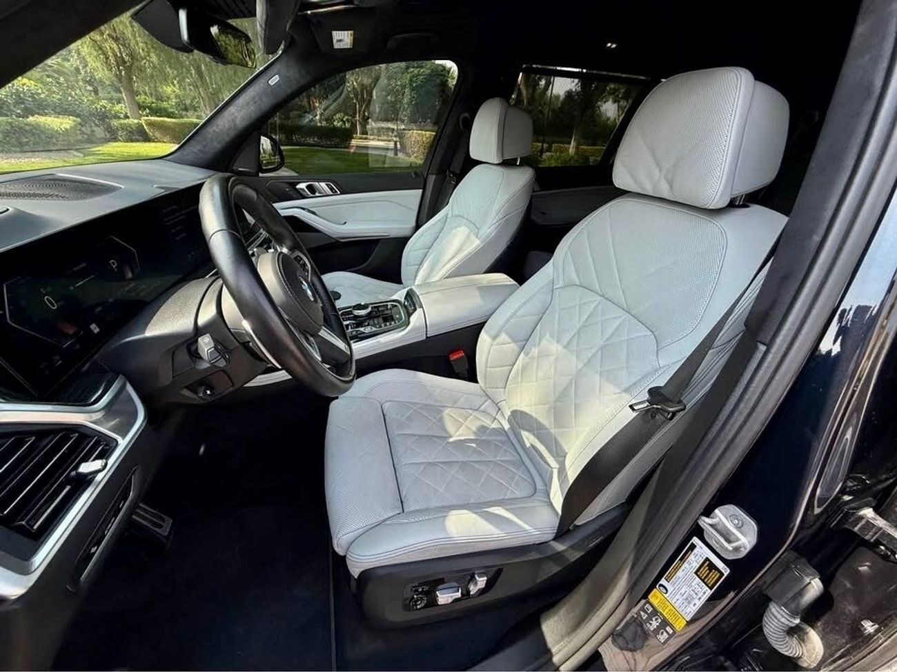 BMW X7 xDrive40i Luxury M Sport Package 3.0L