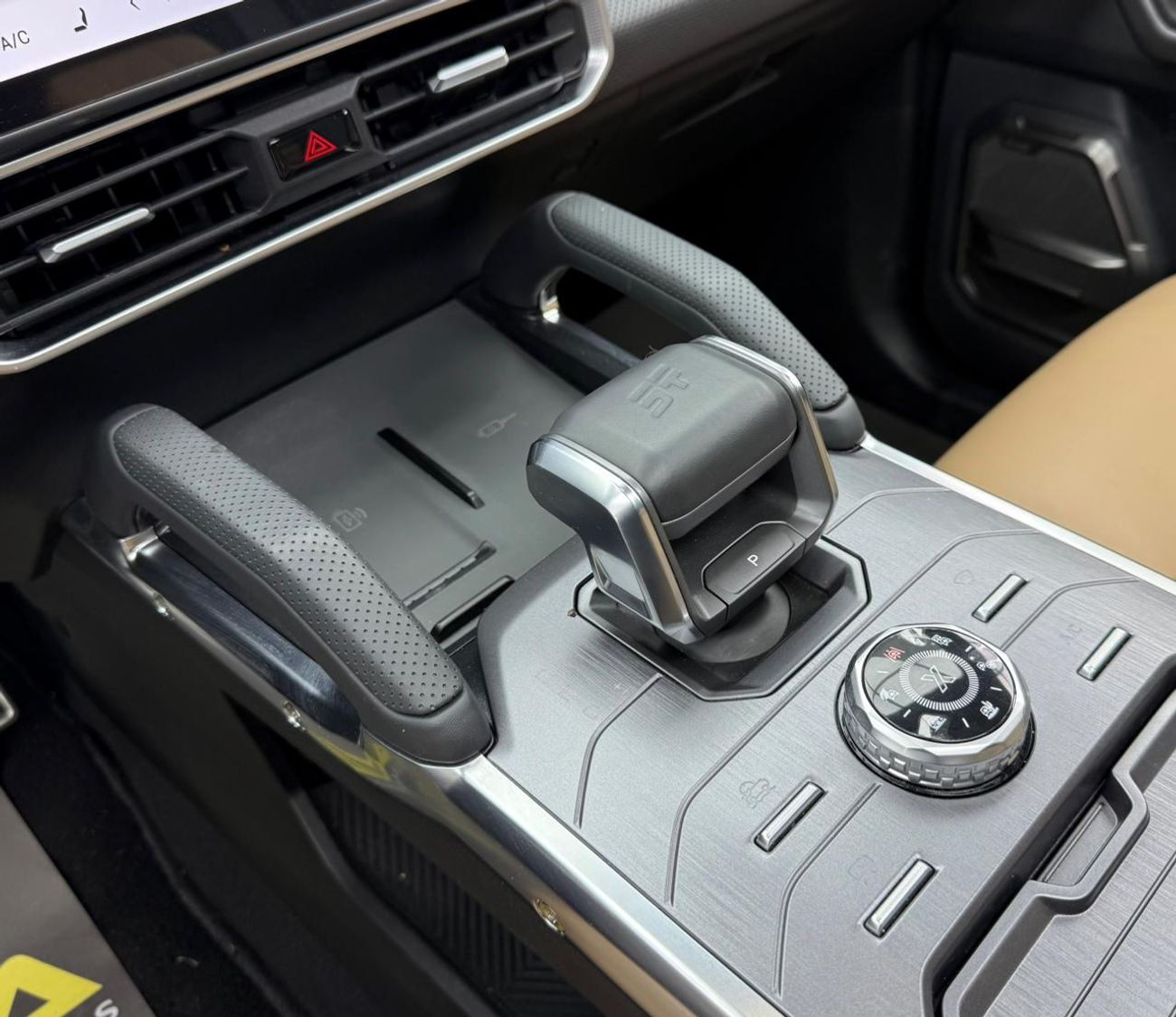 جيتور T2 Luxury 2024 Jetour T2 Luxury, 2030 Jetour Warranty, Full Jetour Service History, Low Km, Fully Loade