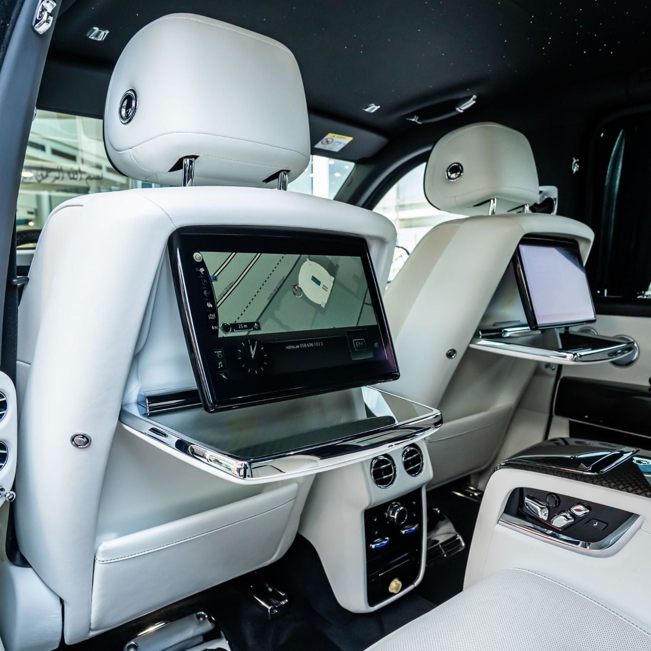 Rolls Royce Cullinan BLACK BADGE