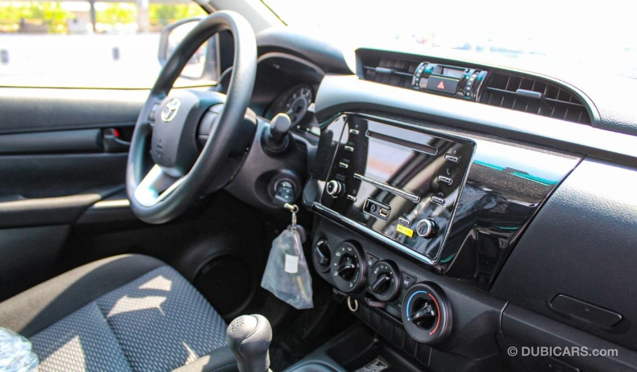 تويوتا هيلوكس Toyota HILUX 4WD 2.4L GL Manual
