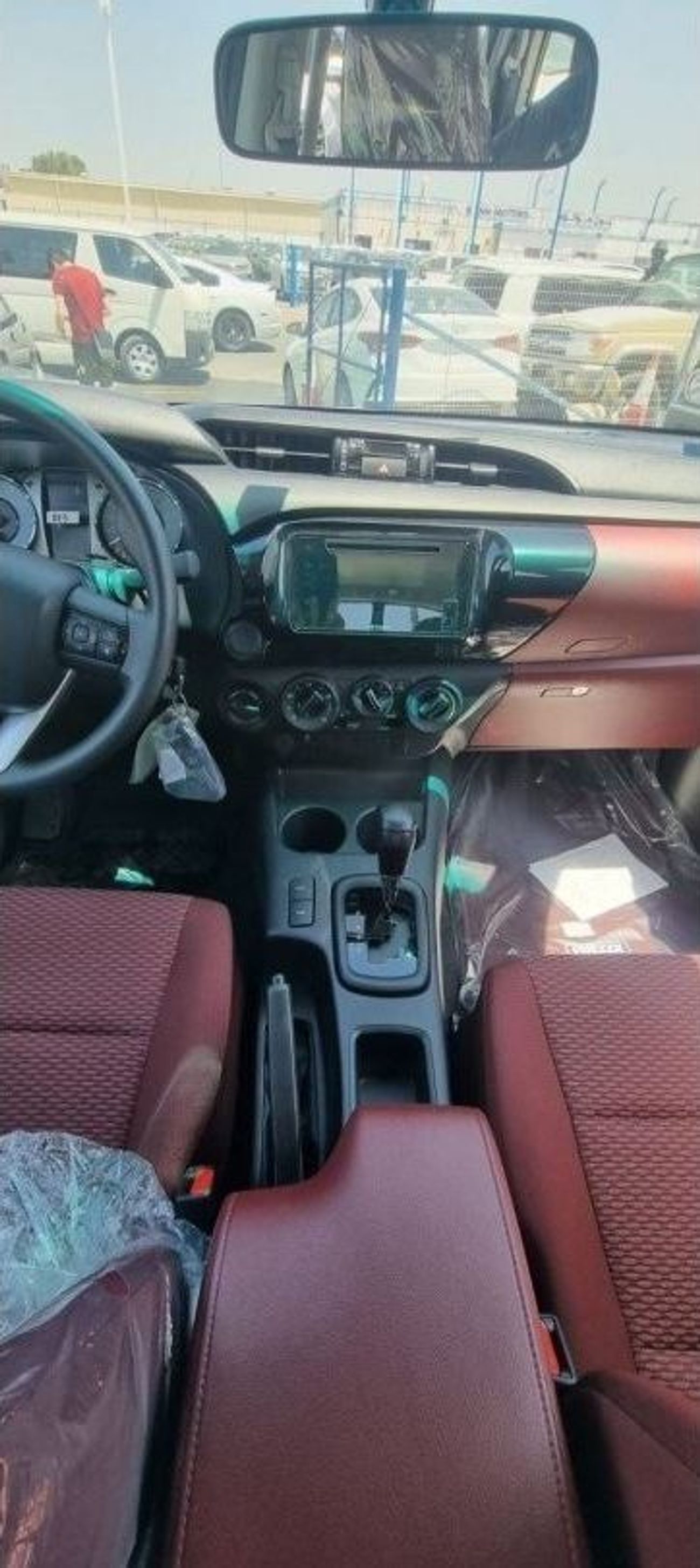 تويوتا هيلوكس petrol 2.7  4x4 2023