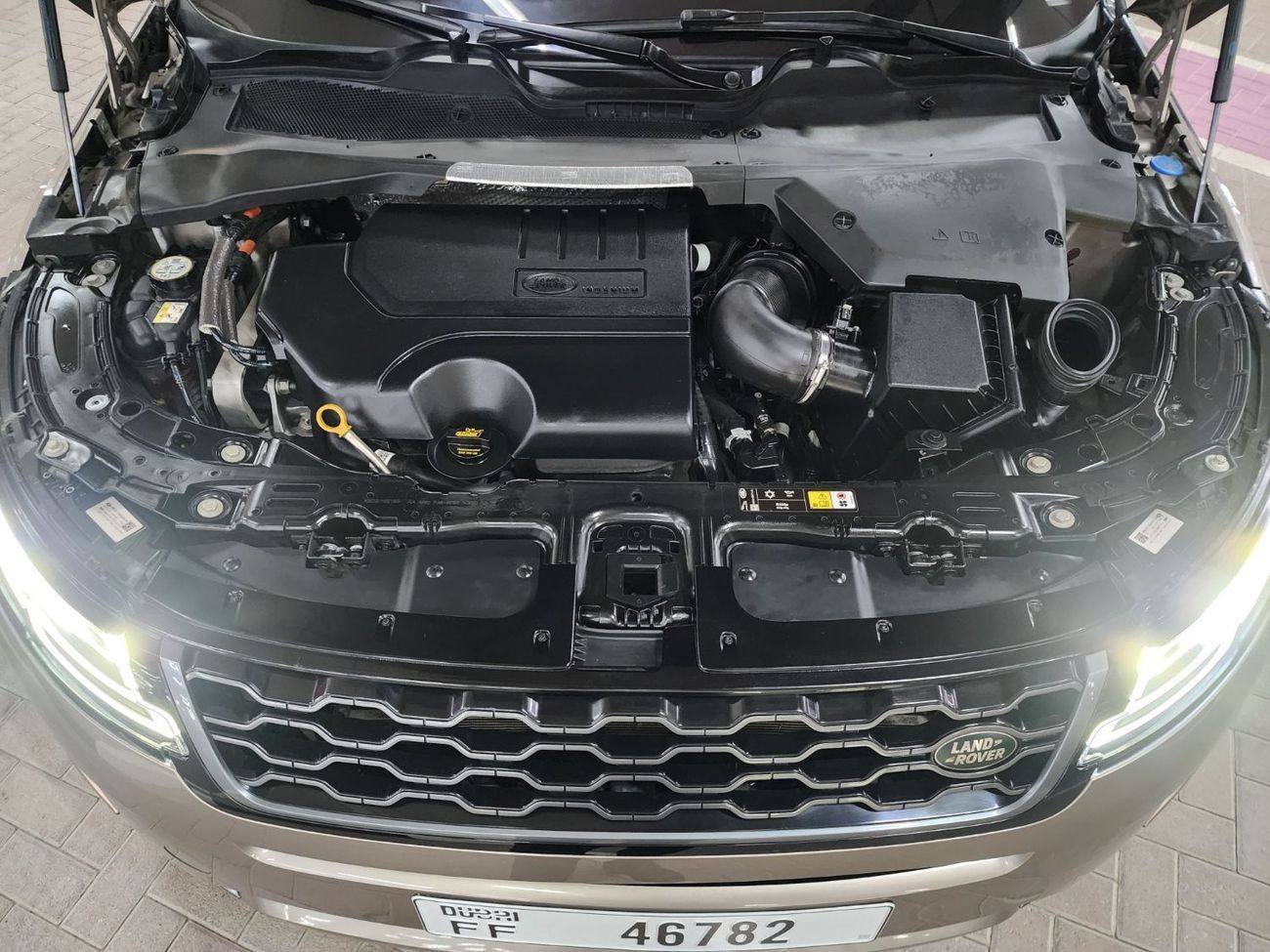Land Rover Range Rover Evoque P200 R-Dynamic HSE 2.0L