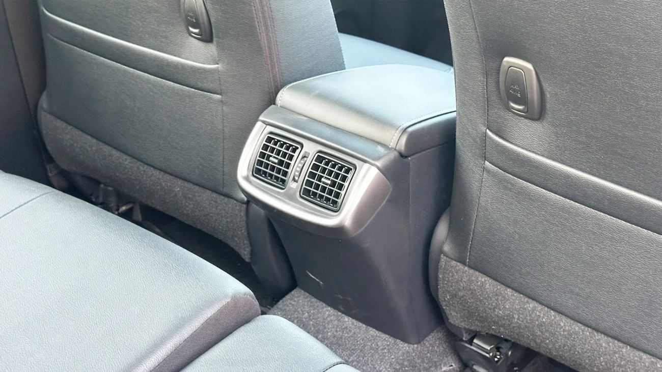 تويوتا هيلوكس SGLX 2025 Toyota Hilux 2.8L Diesel 4WD Automatic (RHD)