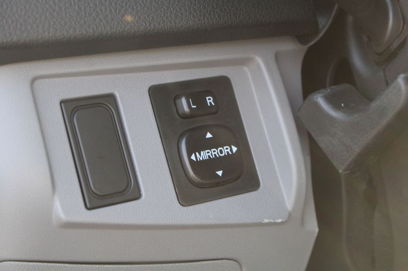 Jincheng Hiace JIANGTIANPAI 2.5L DSL 15 STR HIGH ROOF R5 SERIES MANUAL