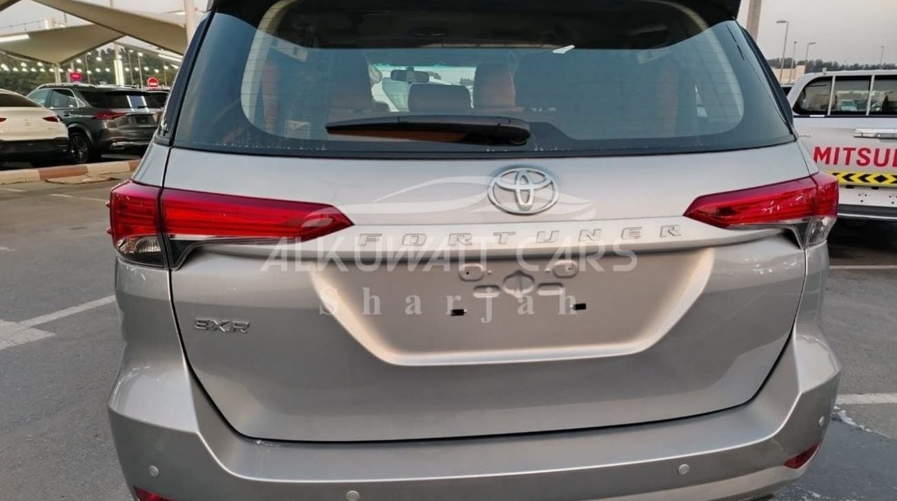 Toyota Fortuner 2.7 v4 petrol 2023