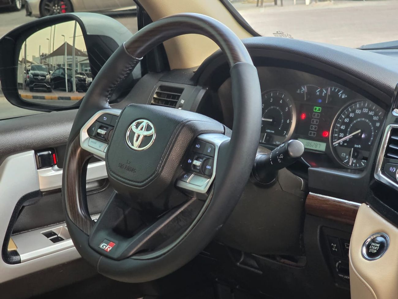 تويوتا لاند كروزر