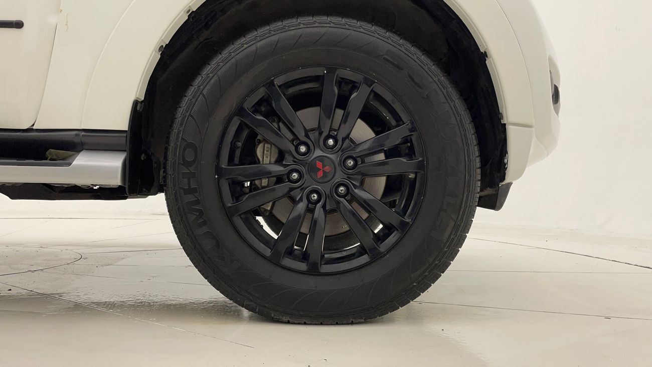 Mitsubishi Pajero GLS HIGH 3.8 | Zero Down Payment | Home Test Drive