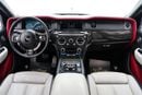 Rolls Royce Cullinan BLACK BADGE , FACELIFT, Rear VIP Seats w/ Screens, Starlight, Bespoke Audio, GCC Specs!