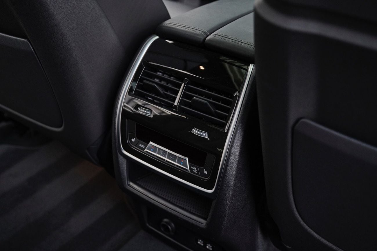 BMW XB7 BMW ALPINA XB &