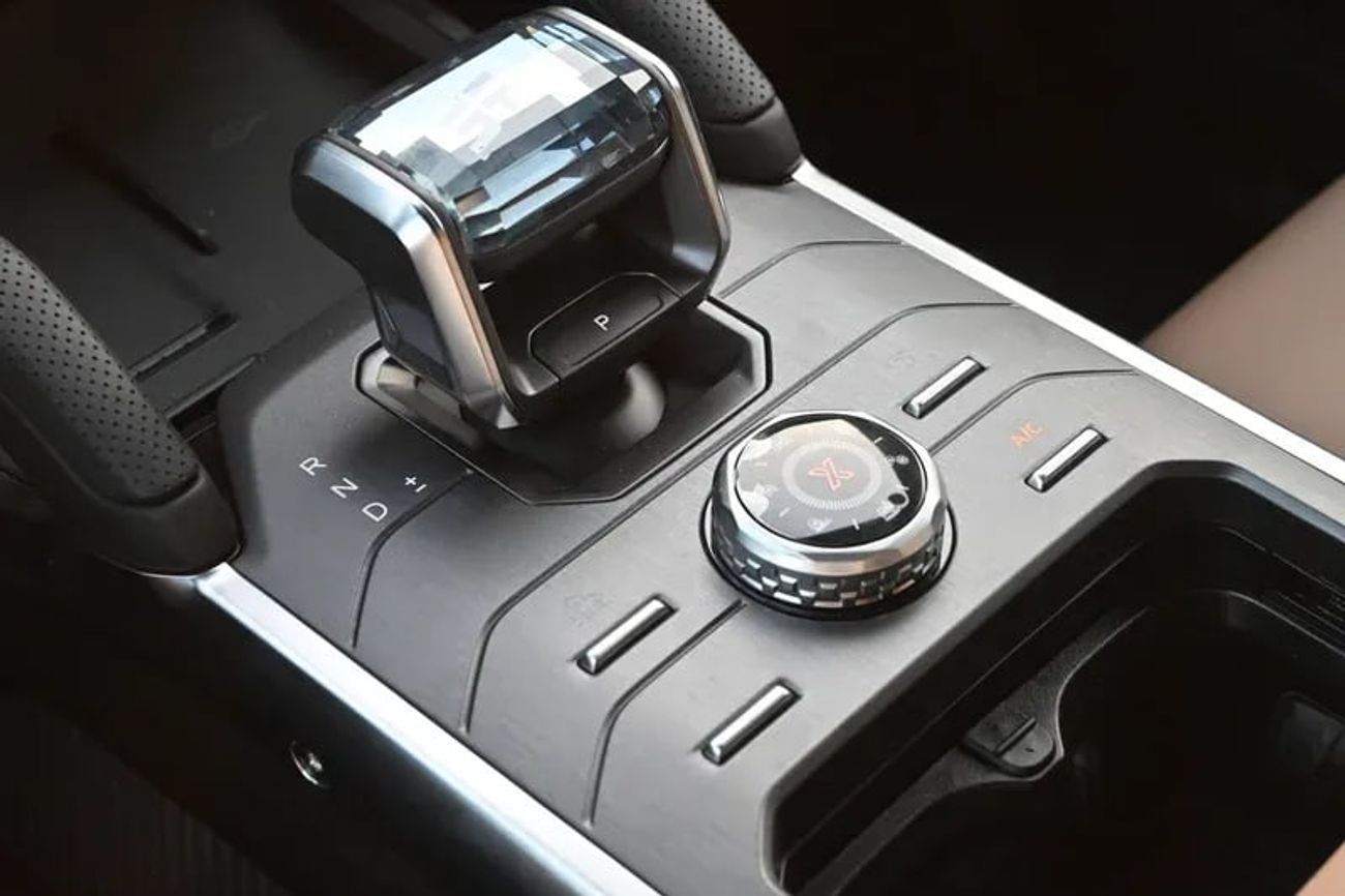 Jetour T2 2025 Jetour T2 -Export Only – 7 Seater | Long Wheelbase | 2.0L Turbo | 4WD | Full Option- Black