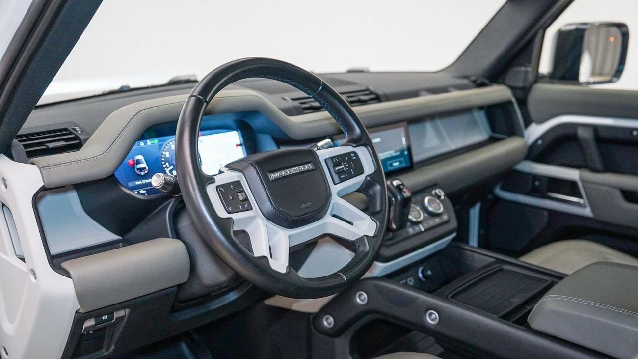 Land Rover Defender P400 90 X-Dynamic HSE 3.0L (5 Seater) | AED 3,950 PM | Warranty April-2026 | GCC
