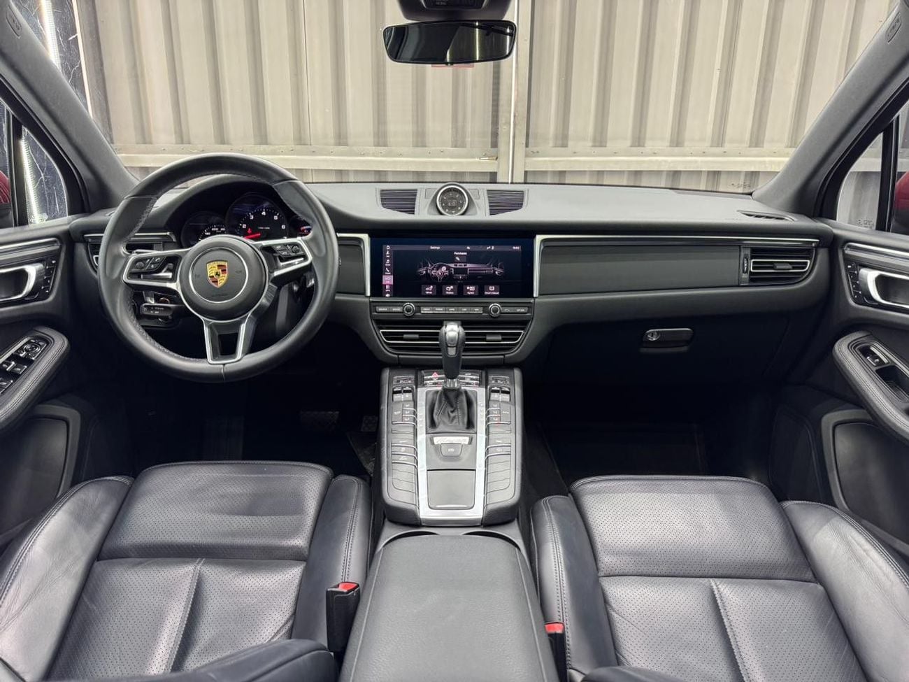Porsche Macan STD 2.0L (252 HP)