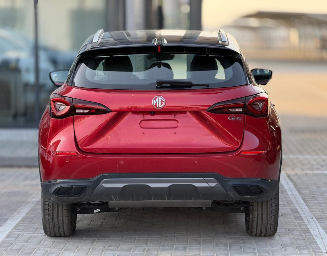 أم جي وان 1.5 LUX