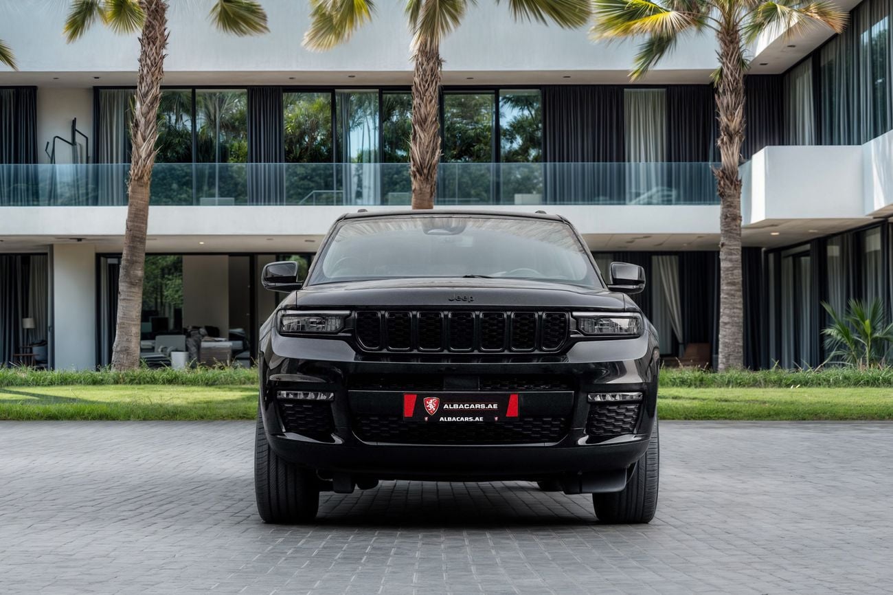 Jeep Grand Cherokee | 2,213 P.M | 0% Downpayment | LOW KM!