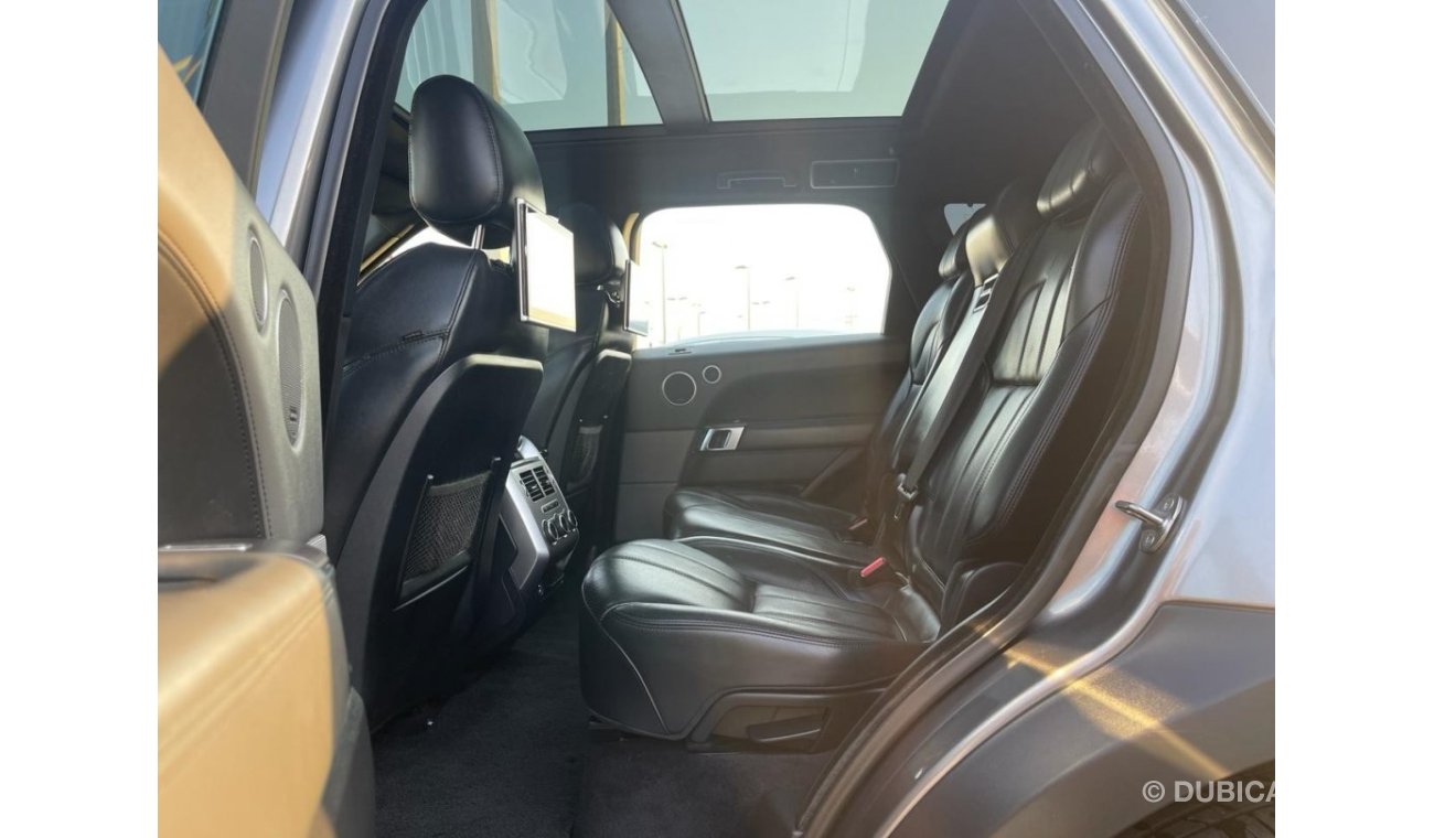 Land Rover Range Rover SE Range Rover 7 seats SE_GCC_2015_Excellent Condition _Full option