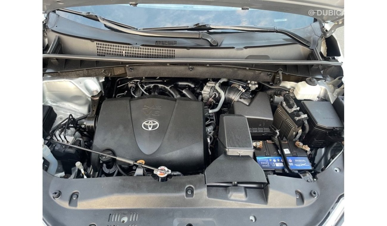 Toyota Highlander 2019 TOYOTA HIGHLANDER LE 4x4 IMPORTED FROM USA