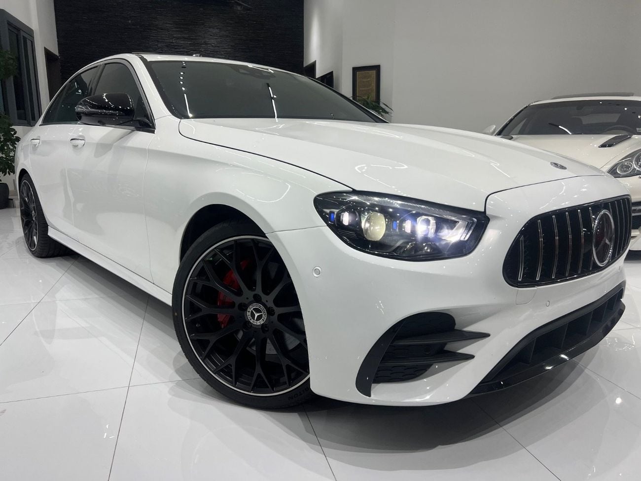 مرسيدس بنز E 350 STD (NON GCC)